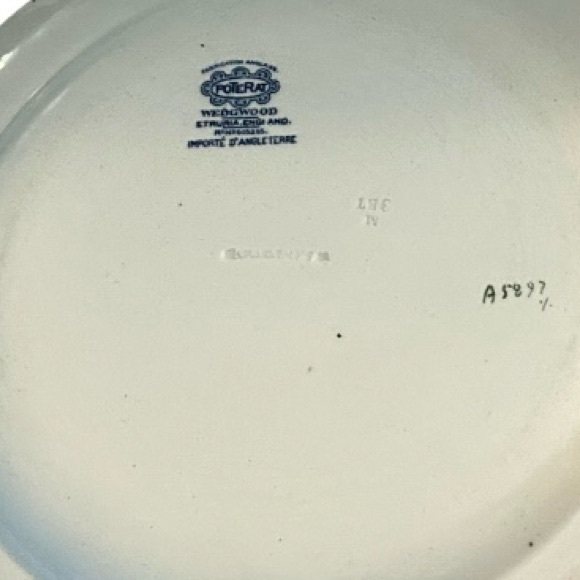 Vintage Wedgwood Etruria Poterat Floral Basket Dinner Plates Set of (4) - Picture 6 of 6